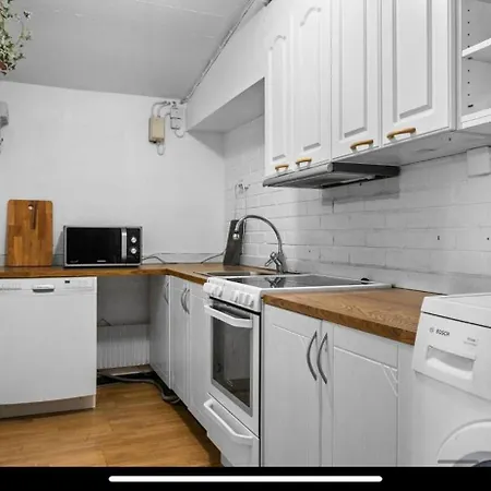 2 Bedrooms 1 Bathroom Kitchen Apartment Stockholm Exterior photo